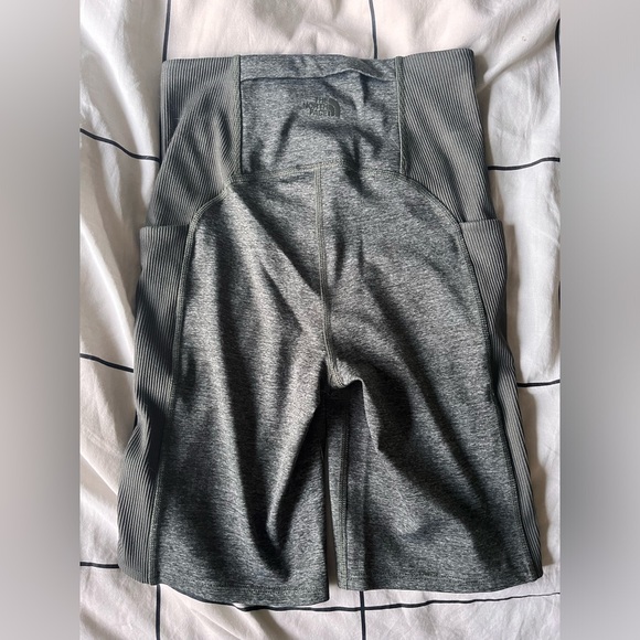 The north face 9’’ shorts - Picture 5 of 6